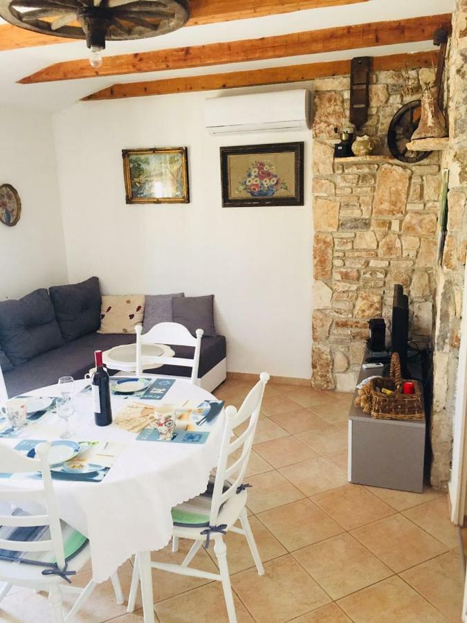 Apartment Josipa بريمونتيرا المظهر الخارجي الصورة